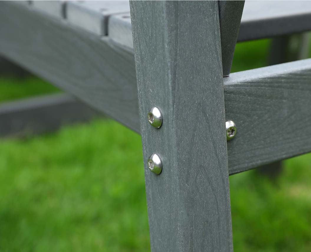 Graues 4-teiliges Outdoor-Essset aus HDPE mit horizontaler Rückenlehne