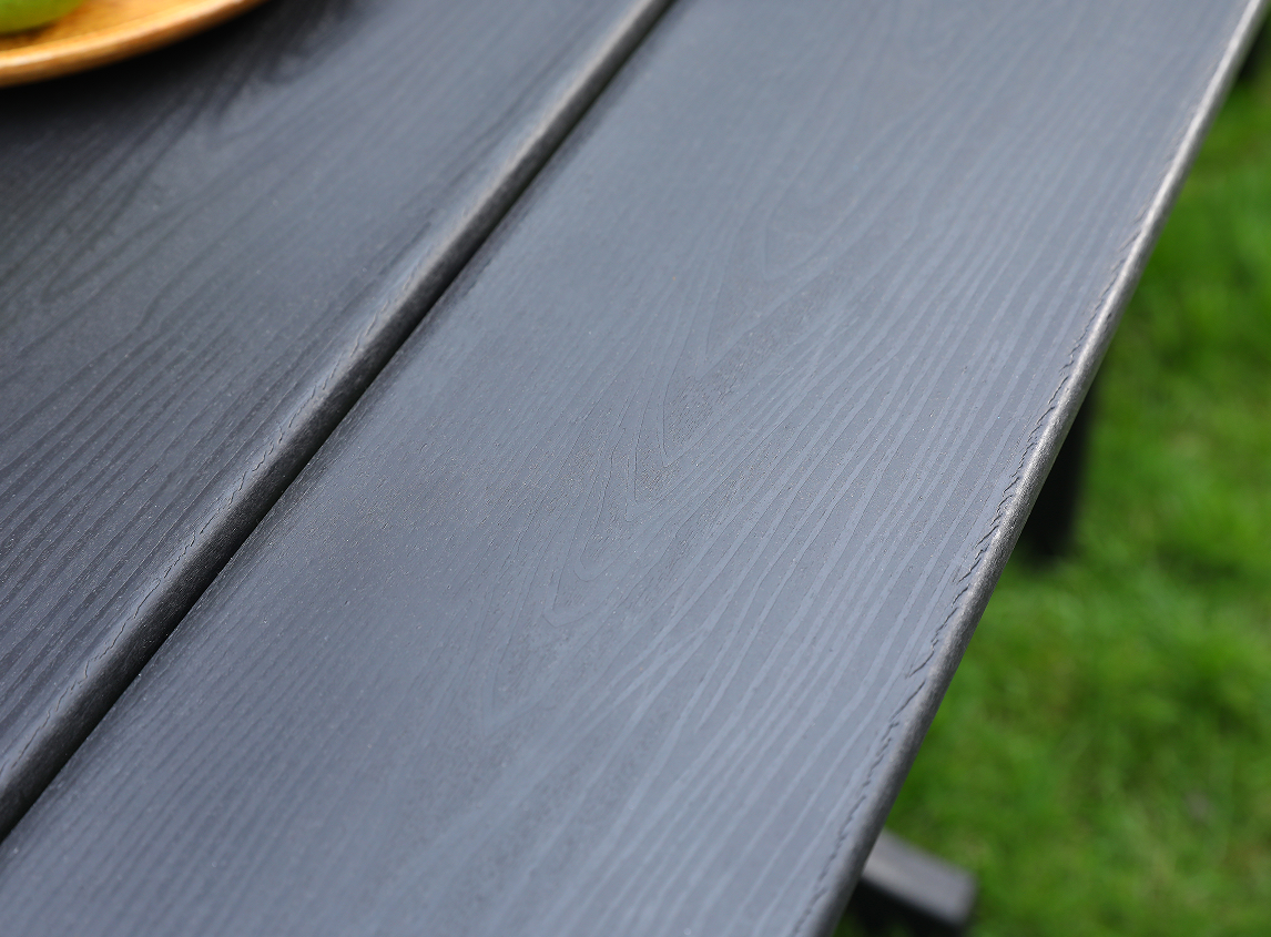 Grauer rechteckiger Gartentisch aus HDPE
