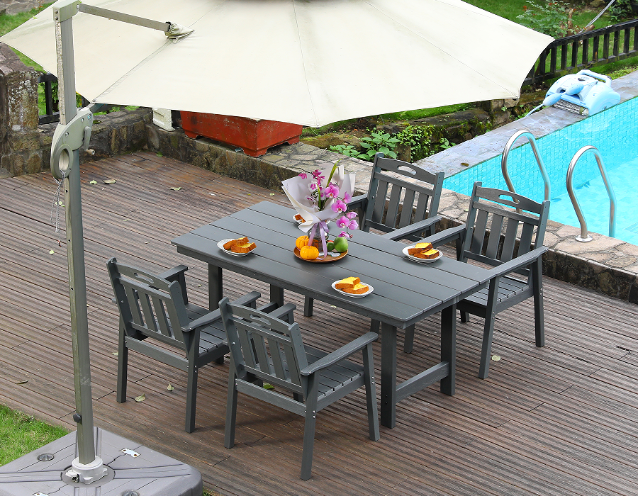Graues 4-teiliges Outdoor-Essset aus HDPE mit vertikaler Rückenlehne