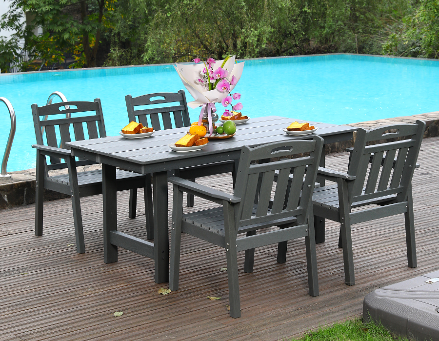 Graues 4-teiliges Outdoor-Essset aus HDPE mit vertikaler Rückenlehne